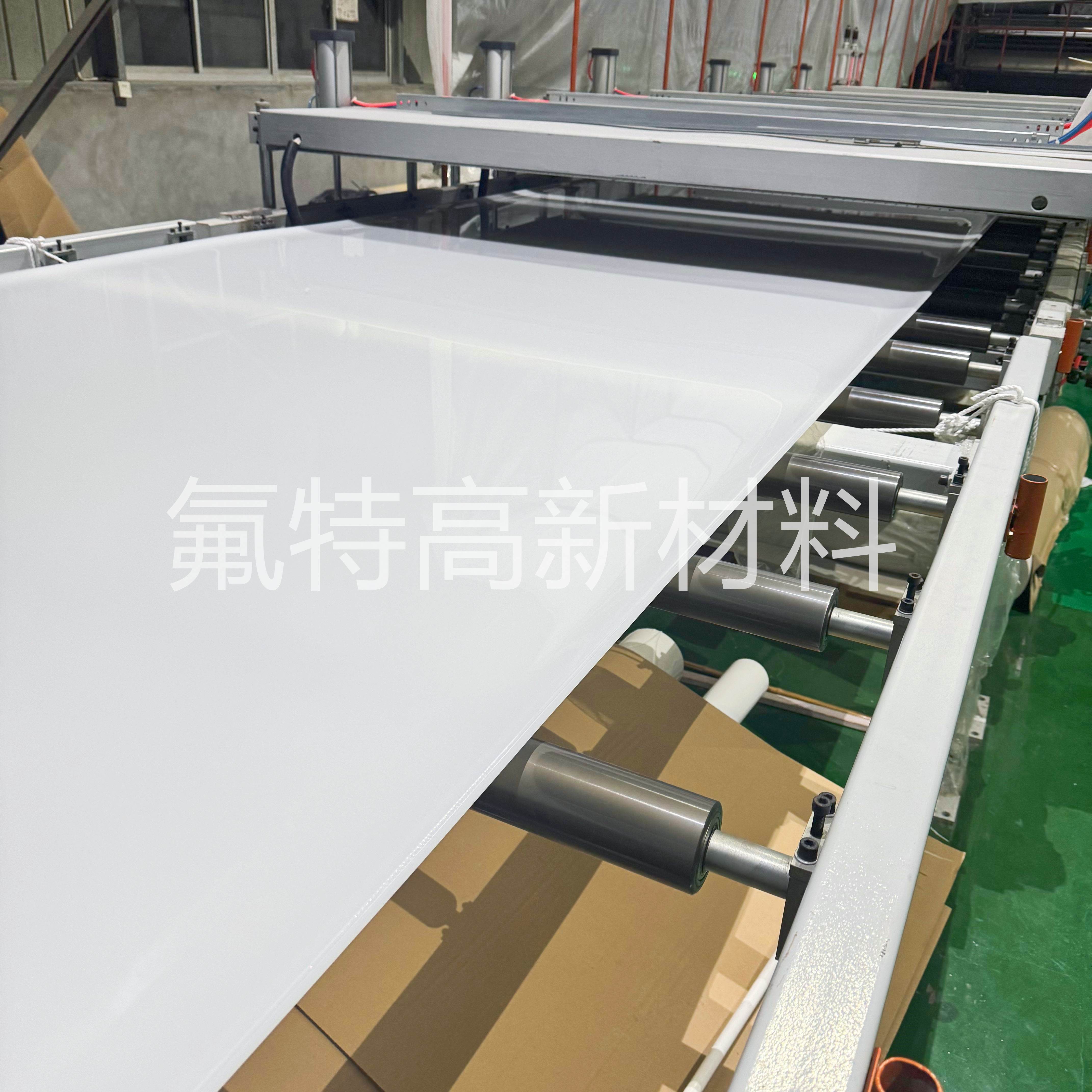 找PVDF板生产厂家？源头工厂这样选才靠谱